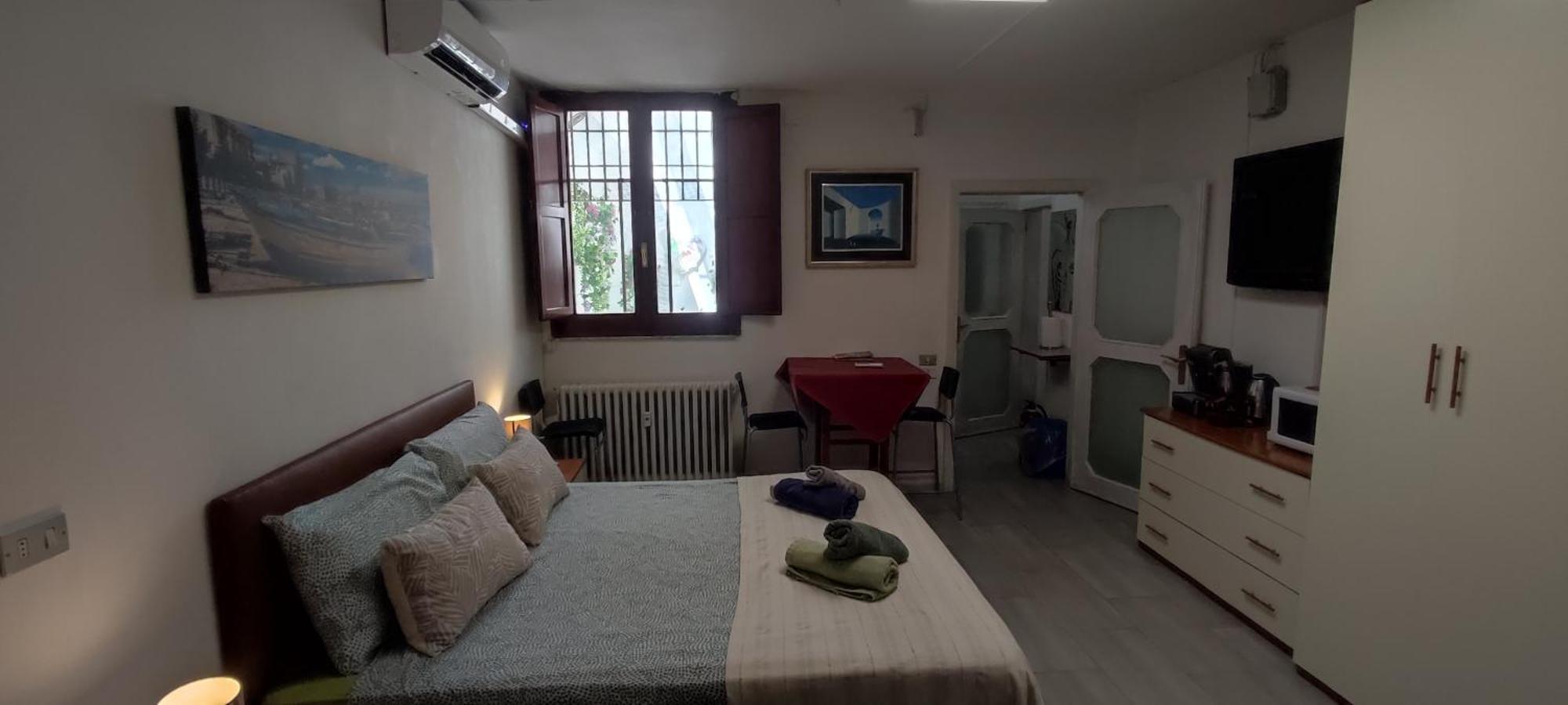 Apartament Super Studio, No Noise, Near Seaside, Shops Bari